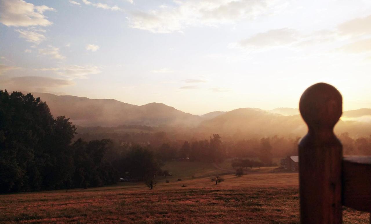 Graves Mountain Farm & Lodges Syria Экстерьер фото